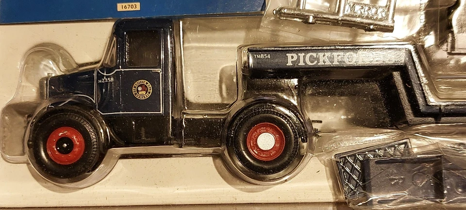 Corgi 16703 Scammell Highwayman Low Loader  and Generator Pickfords 1/50 Boxed - Image 2 of 4