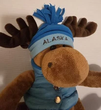 Wishpets 2004  Plush 14 Inch Moose Alaska Outfit 