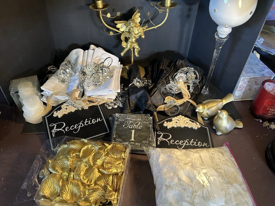 Wedding Items Too Many To List. Petals, Candle Holder, Napkins, Napkin Rings Etc - Image 2 of 4