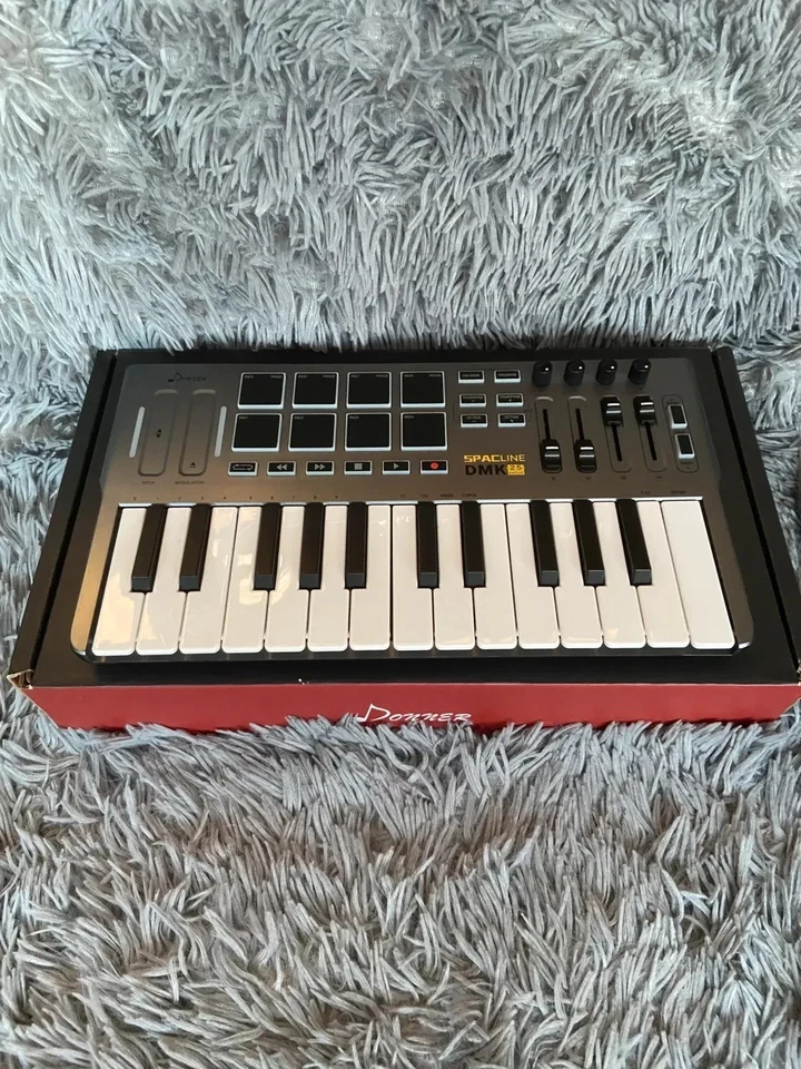 Donner DMK25 25-Key USB MIDI Keyboard Controller mit Drum Pads Studio Portable - Bild 4 von 4