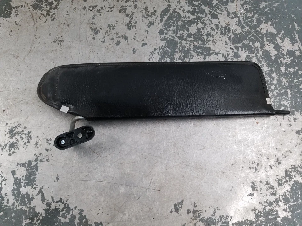 2005 Jeep Wrangler TJ Rubicon 4x4 Sun Visors #8311 VV3 - Image 3 of 4