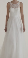 Wedding Gown Dress With Tulle Skirt David’s Bridal Lace  Size 12 WG3711