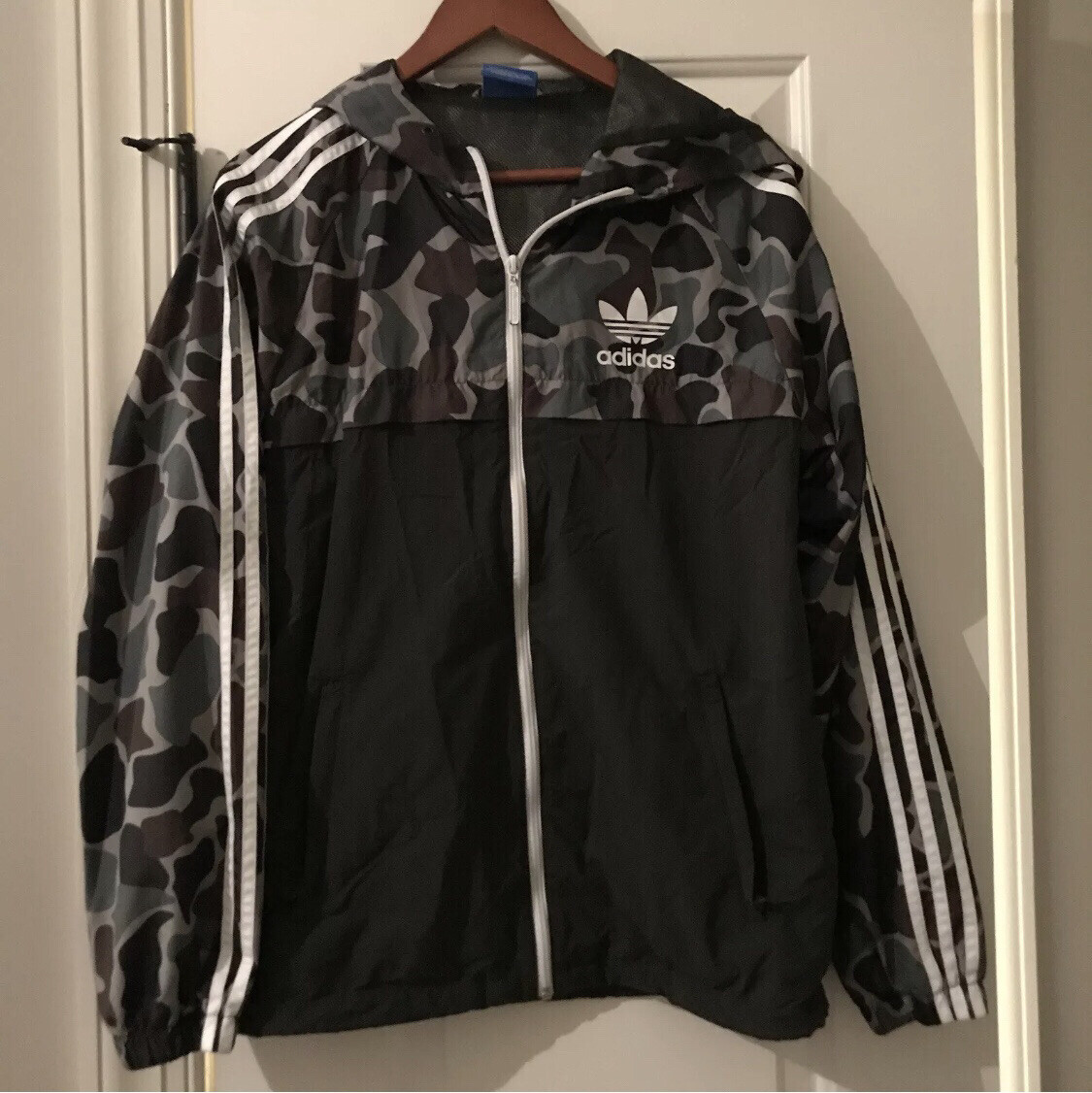 Adidas Originals Camouflage Windbreaker Jacket Camo S Zip Up Hoodie  Colorblock