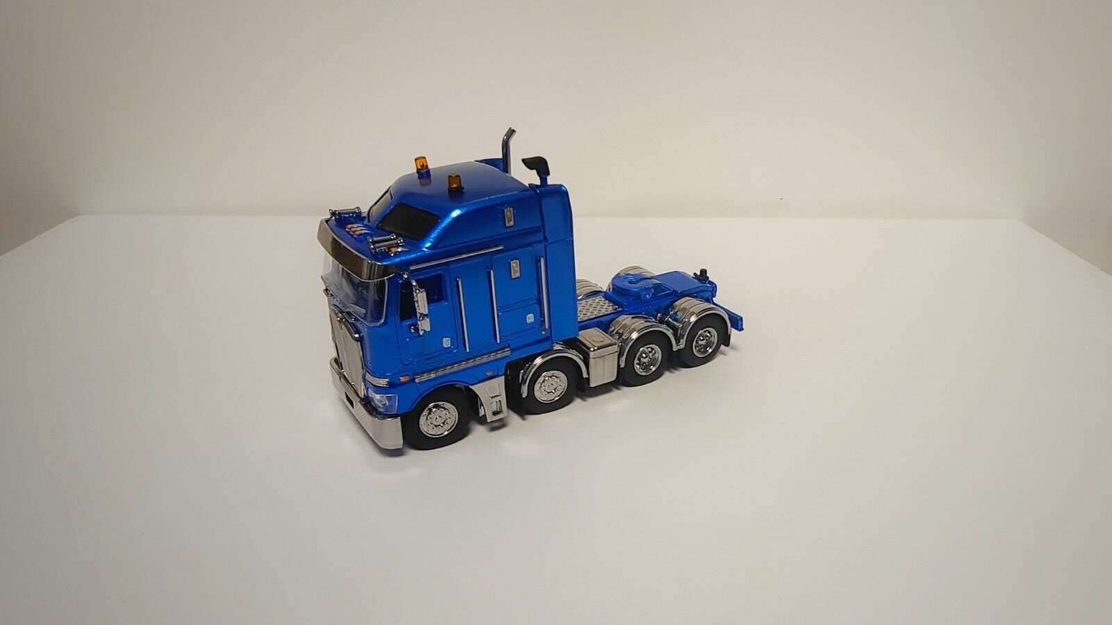 Foto 1 di 8