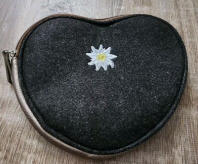LUFTHANSA AIRLINE German Edelweiss Heart Shaped Travel Bag- *Empty* Oktoberfest