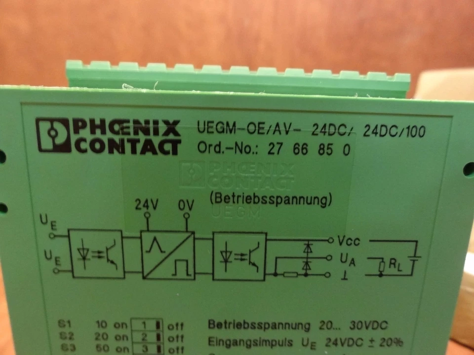 Phoenix Contact UEGM OE AV 24VDC module - Image 2 of 3