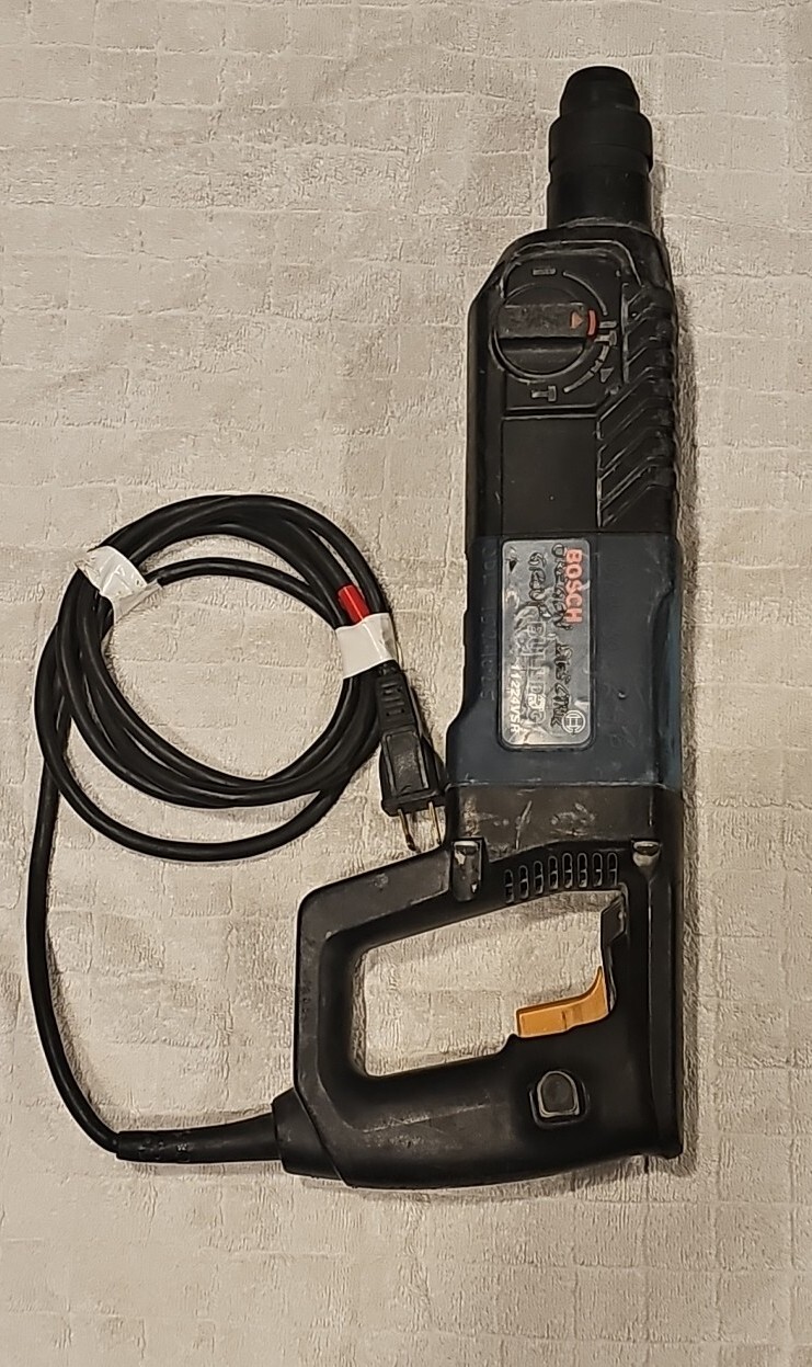 BOSCH Bulldog 11224VSR Rotary Hammer Drill SDS Tested Works Perfectly