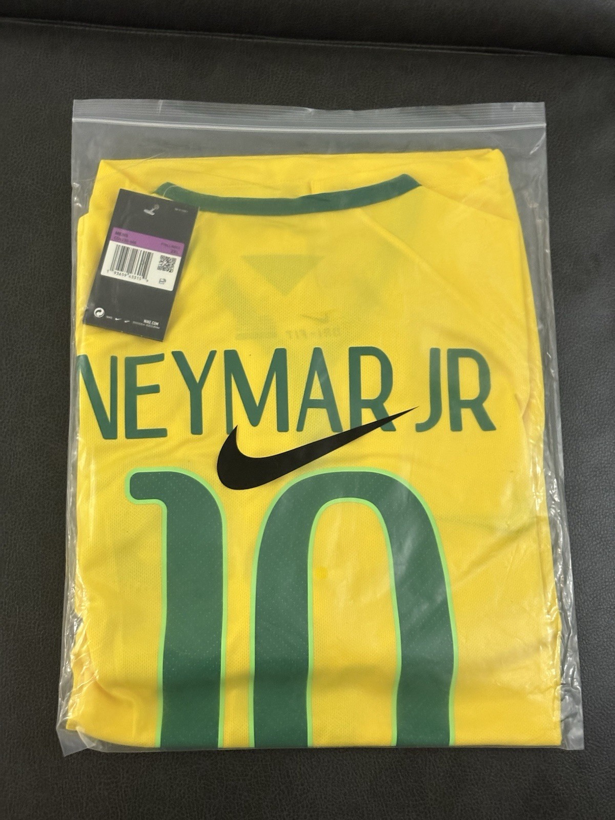 Brazil Home Jersey #10 Neymar Jr Size Mens XL Nike Brasil 