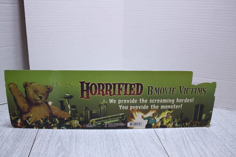 Horrified B-Movie Victims 2006 Action Figures Godzilla Figure Accents - Image 2 of 4