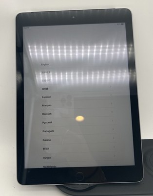 Apple iPad 5th Generation A1822 128GB Space Grey  /G~~/Gi~~