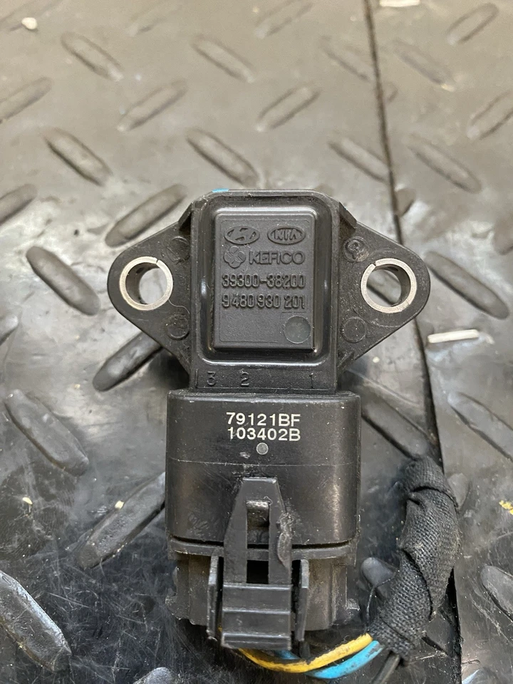 Sensor de presión MAP 39300-38200 OEM 1999-2012 Kia Rio Optima Hyundai Sonata Foto 2 de 3