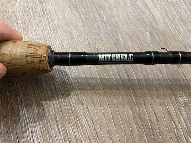 Mitchell Avocet IV AVSS702UL 7' 2 Pc. Ultra Light Spinning Rod 2-6 lb.Line - Image 2 of 4