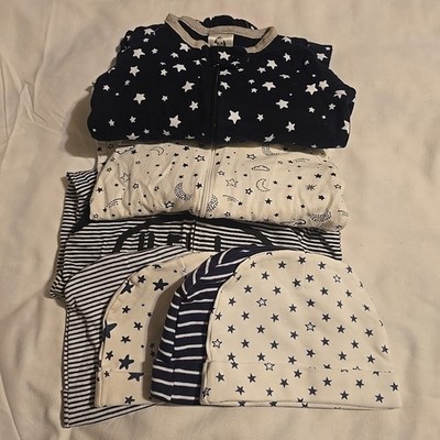 Gerber Boys Long Sleeved Sleepers 0-3 Months Cotton Lot 3 sleeper+ 4 Beenie Caps