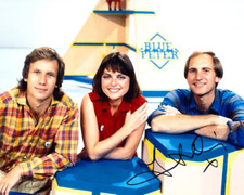 JANET ELLIS - Blue Peter Presenter GENUINE SIGNED AUTOGRAPH