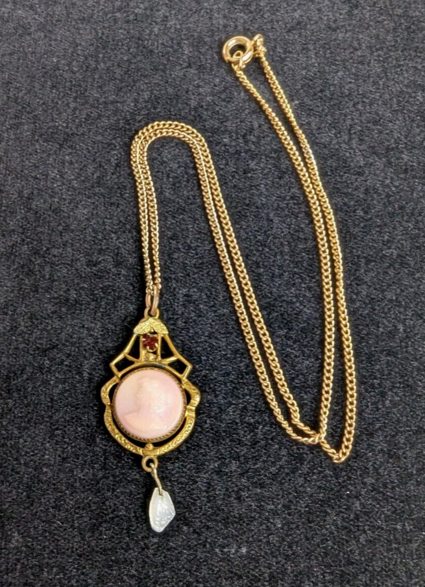 Vintage Gold Filled Pink Glass Cameo Lavalier Pendant Necklace Red Paste Stone