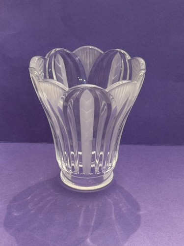 NEW~Old Stock-SCALLOPED Frosted Crystal Fan Pendant Fixture Shade 2-1/4" Fitter - Picture 2 of 8