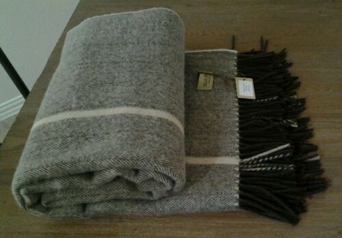 NWT Tessile Chiti Throw Blanket 100% Wool Warm 51" x 67" Made in Italy - Picture 2 of 5