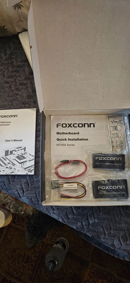 foxconn motherboard m7vmx-k - Image 3 of 3