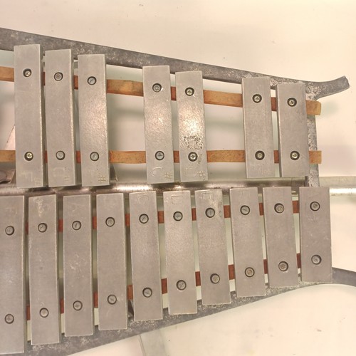 Marche Cloche Lyra Glockenspiel Xylophone Vintage Grande Taille Cadre Dos Barres - Photo 4 sur 7