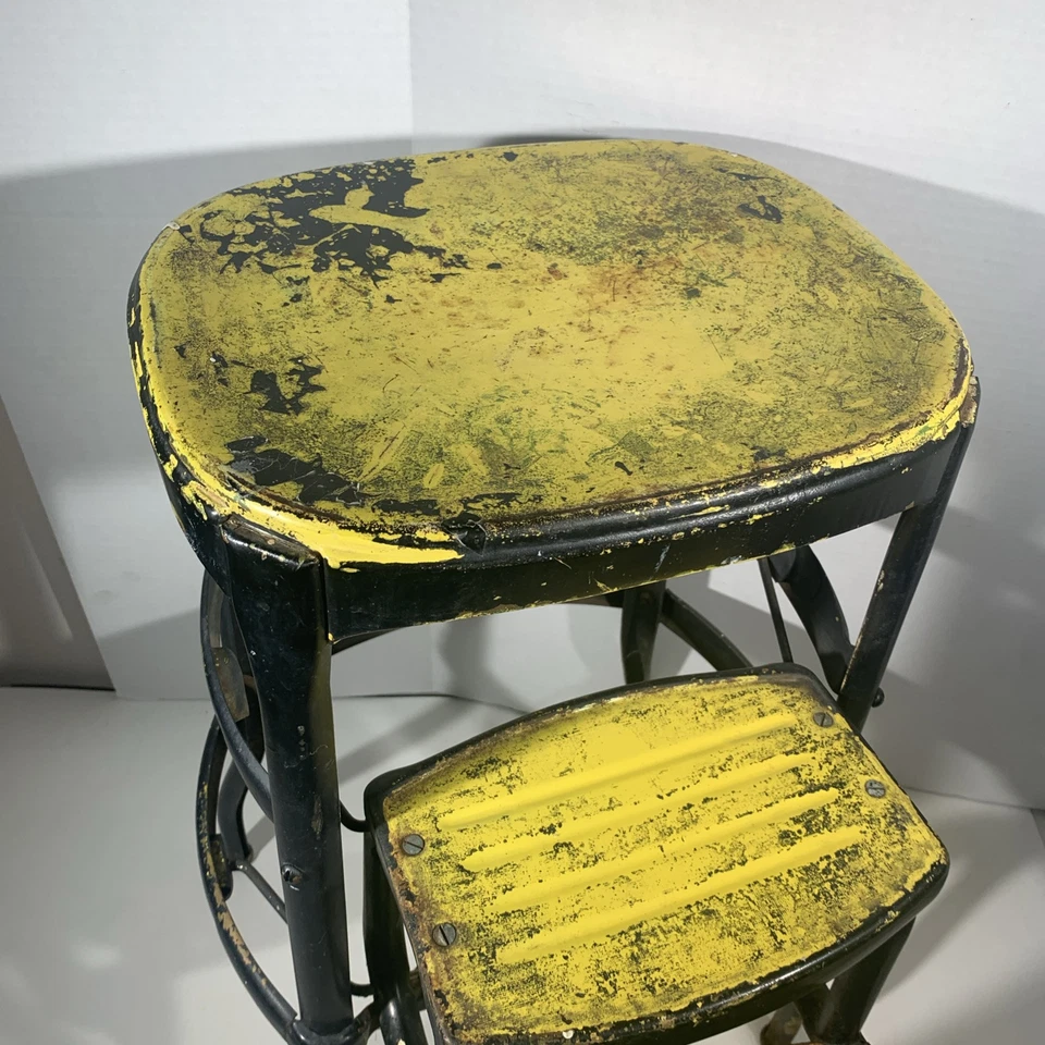 Taburete extraíble vintage Cosco de metal negro amarillo decoración de cocina de granja Foto 2 de 4