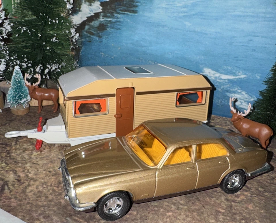 Lot Of 2 Matchbox SuperKings 1981 Caravan Camp Trailer & 1978 Jaguar XL12 NLFFP - Image 2 of 4