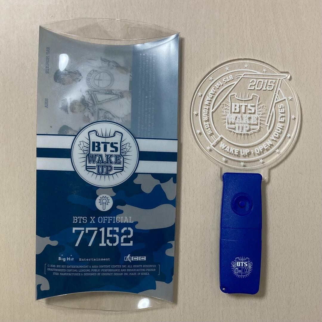 BTS 1st Japan Tour 2015 Official Pen Light Stick Wake Up