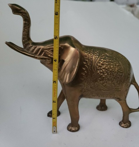 Estatuilla de elefante de latón vintage con tronco en relieve 6" buena suerte India Usada en excelente condición - Imagen 11 de 12