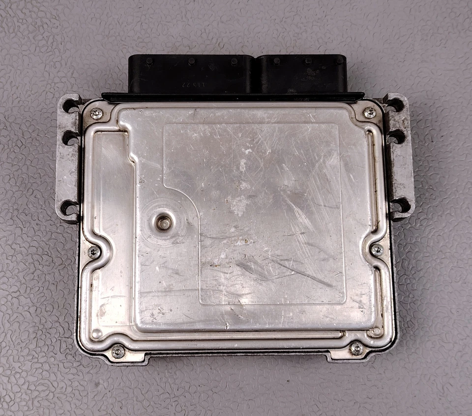 JEEP GRAND CHEROKEE 2.8 CRD ENGINE CONTROL MODULE ECU ECM 0281011475 P56044561CC - Image 4 of 4