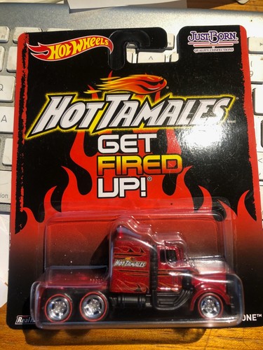 Hot Wheels Pop Culture: Volkswagen Hiway Hauler Drag Panel Bus Truck T1 Dairy - Picture 18 of 34
