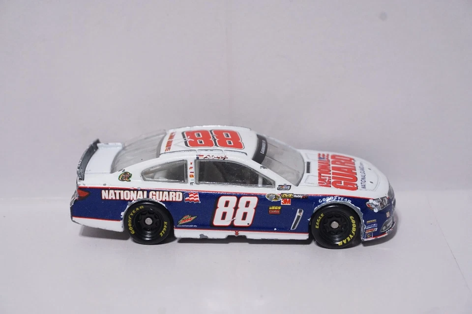 2013 1/64 Dale Earnhardt Jr Guardia Nacional Modelo Nascar Diecast ¡Suelto leer! Foto 3 de 4