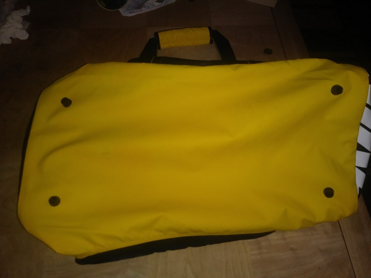 livestrong duffel bag