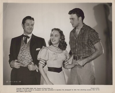 Robert Cumming + Jerome Courtland + Terry Moore (1963)   Vintage Photo M 341