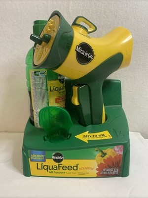 Miracle-Gro LiquaFeed All Purpose Plant Food Advance Starter Kit Sprayer Feeder