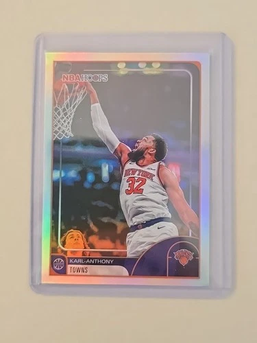 Karl-Anthony Towns 2025-26 Topps NBA Hoops #249 Light Burst New York Knicks