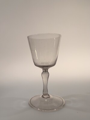 Facon de Venise, Verre Fougere, Französisch, frühes 18. Jahrhundert, perfekt 