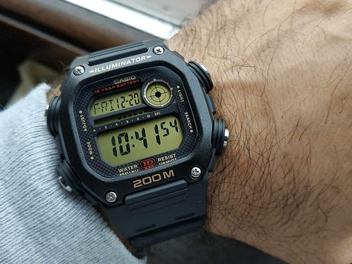 CASIO DW-291H-9AVCF⎪DW-291H-9A⎪Original⎪Hombre⎪10 Years Battery⎪Heavy Duty - Imagen 2 de 9