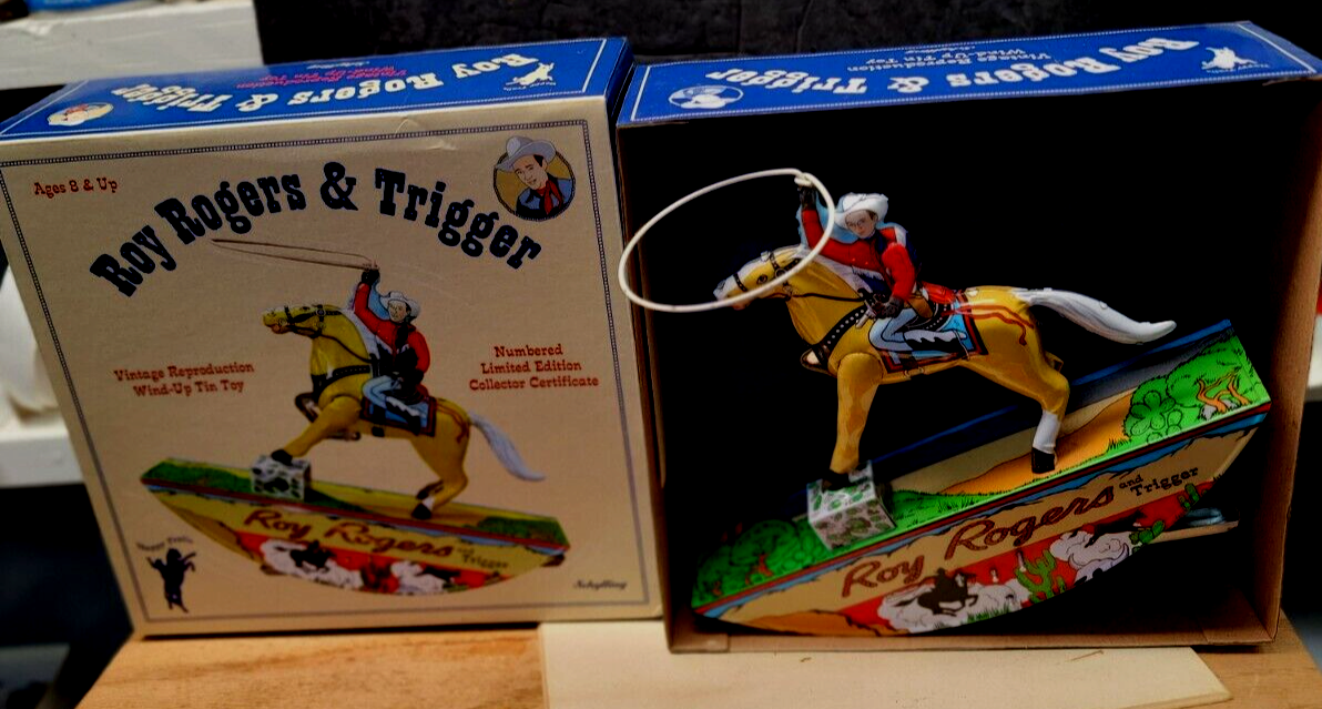 SCHYYLLING TIN MECHANICAL TOY-ROY ROGERS AND TRIGGER IN BOX