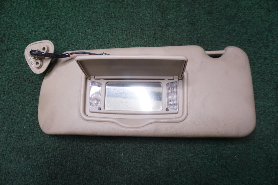 Левый солнцезащитный козырек 2004 2005 2006 2007 2008 2009 CADILLAC SRX от оригинального производителя 1 шт. 25836940 - Изображение 2 из 4