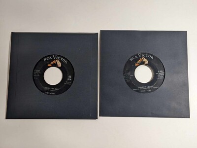 VINTAGE - CHET ATKINS Lot of 2 7'' Vinyl Records (45 RPM)