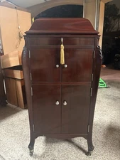 Antique VICTOR VICTROLA PHONOGRAPH VV-XIV 239532 TALKING MACHINE Record Player.