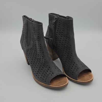 TOMS Size 7.5 Majorca Peep Toe Ankle Bootie Forest Green Suede Perforated New!