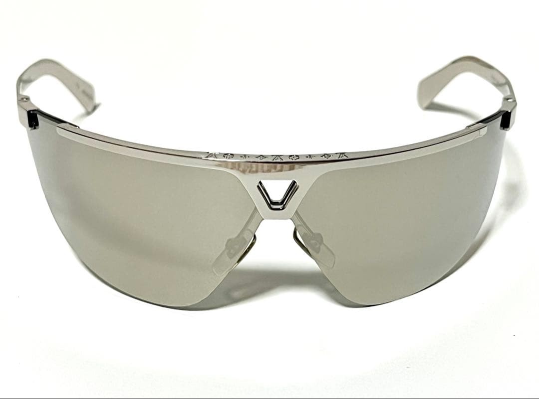 LOUIS VUITTON 1.1 Evidence Sunglasses Silver Metal Monogram Z1906U