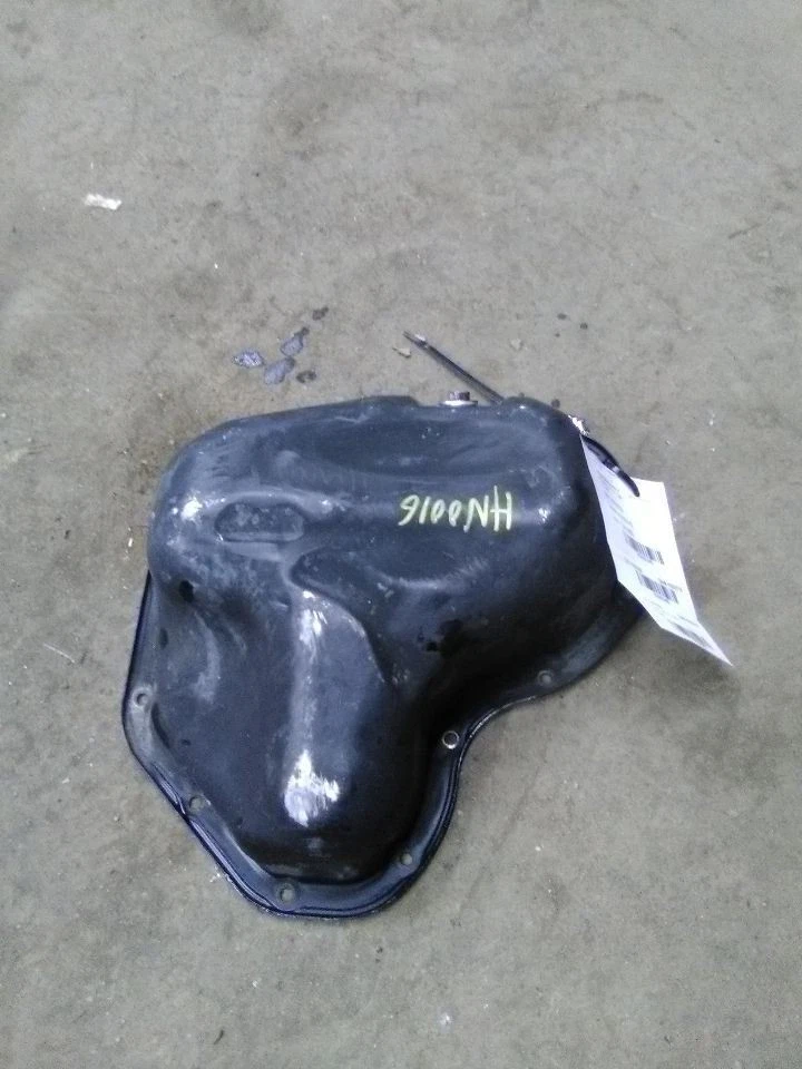 14 Toyota Venza Lower Oil Pan 2.7 Liter VIN A 5th Digit - Image 2 of 4