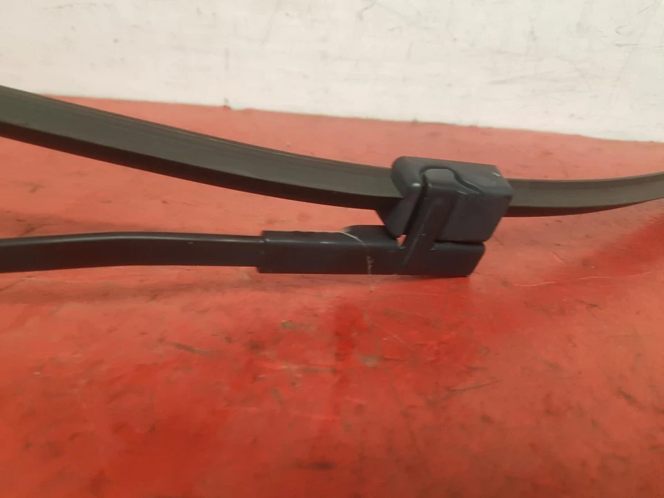 Brazo limpiaparabrisas delantero offside bmw x4 2017 cupé de 4 puertas Foto 4 de 4