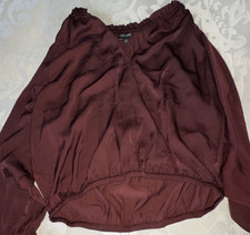 Banana Republic Women  s Burgundy Solid V-Neck Ruffle Long Sleeve Blouse M