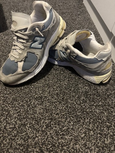 New Balance 2002R - Picture 2 of 5