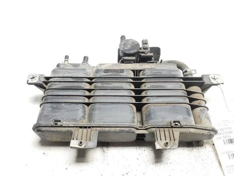 Mazda 6 2009-2013 bote de vapor de combustible carbón OEM L518-13-96ZB Foto 4 de 4