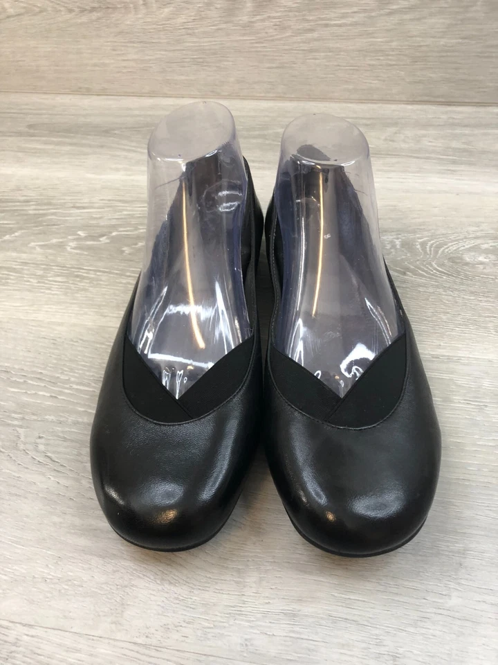 Zapatos planos de ballet para mujer Nurture de cuero negro 9,5 cómodos sin cordones para trabajo Foto 2 de 4