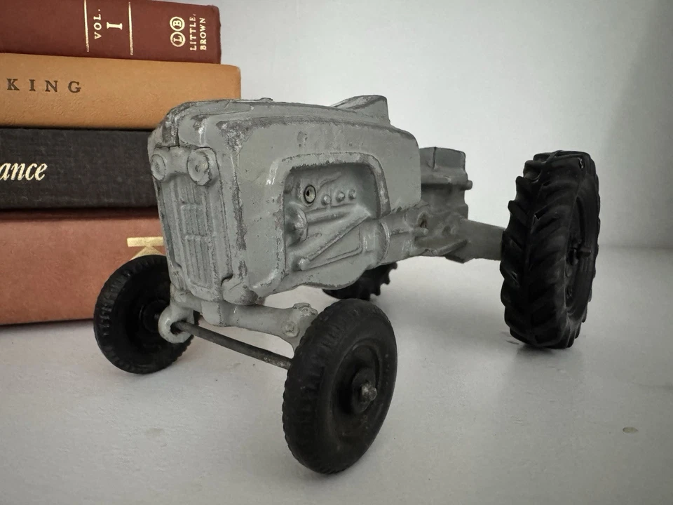 Винтажный литой трактор Ferguson TE20 🚜 *РЕДКИЙ* от Ford или David Brown - Изображение 4 из 4