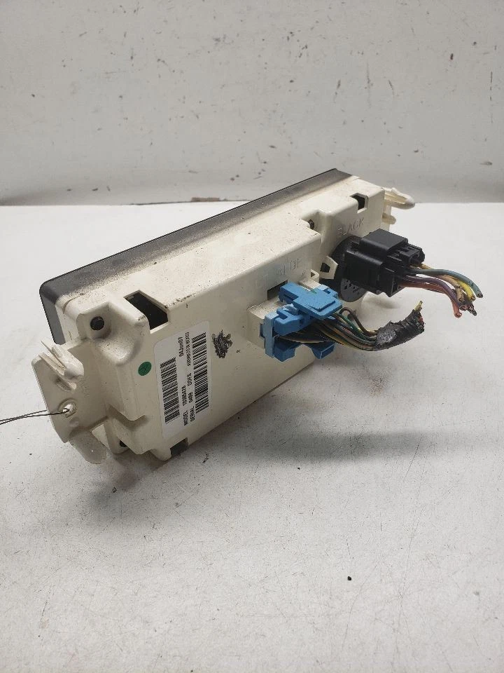 Control de temperatura delantero manual Opt CJ3 ID 10395426 compatible con 03-09 ENVOY 1424874 Foto 2 de 4